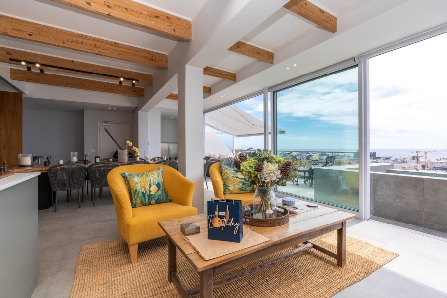 To Let 4 Bedroom Property for Rent in Fresnaye Western Cape